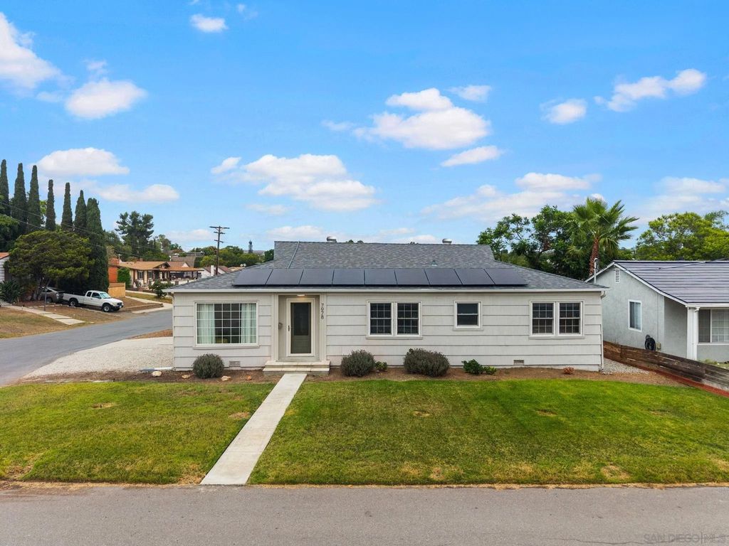 Photo of 7978 Canton Dr, Lemon Grove, CA 91945 (MLS # 260006525)