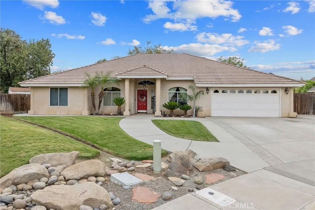 Photo of 594 Diana Court, Hanford, CA 93230 (MLS # FR26010655)