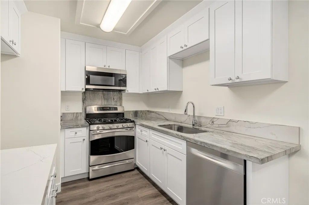 Photo of 1101 W Macarthur Blvd #195, Santa Ana, CA 92707 (MLS # OC26026391)