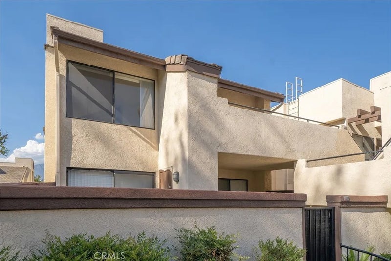 416 N Imperial Avenue 27-E