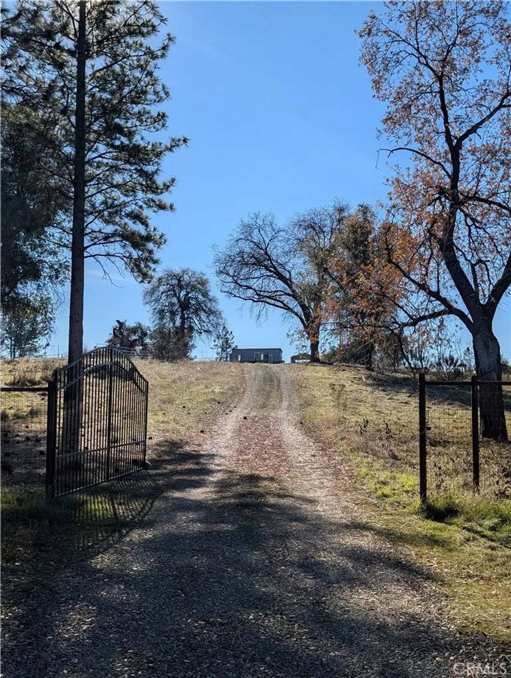 Photo of 4103 Triangle Rd, Mariposa, CA 95338 (MLS # FR26013132)