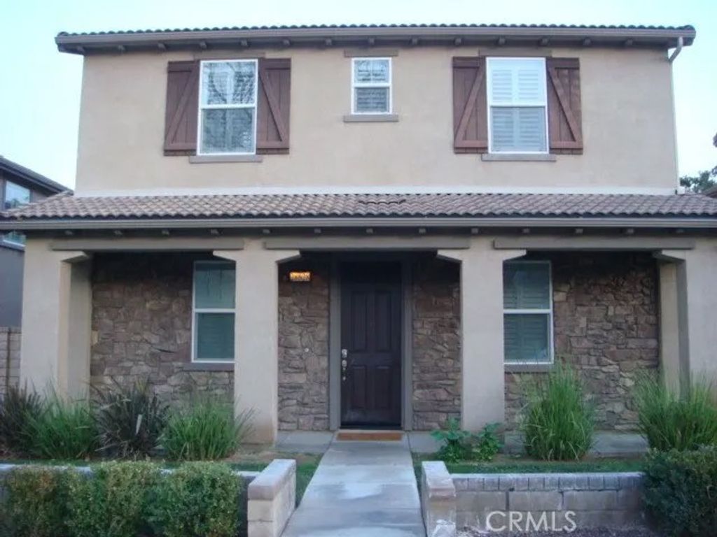 Photo of 28628 Vista Del Rio, Valencia, CA 91354 (MLS # SR26035452)