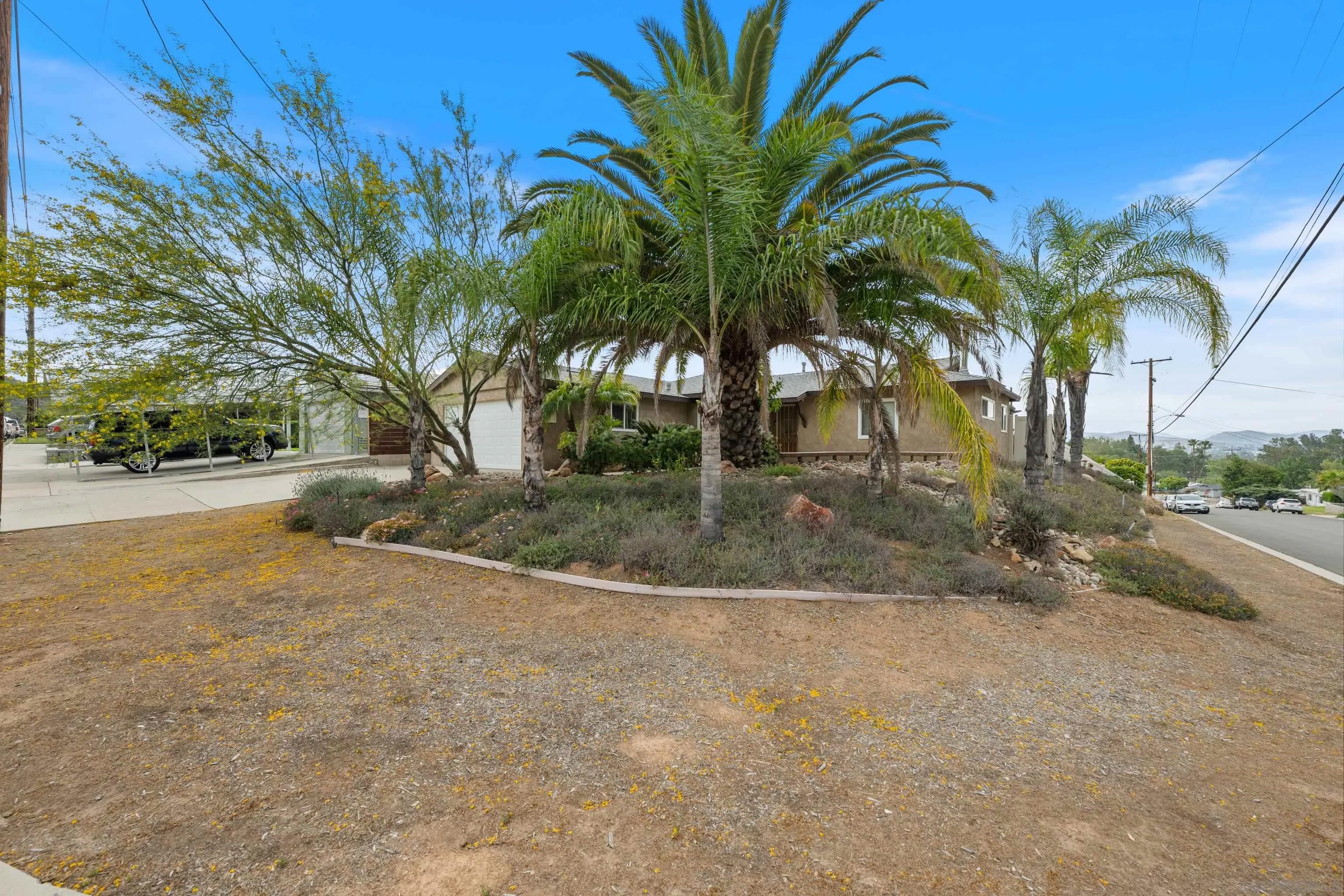 8080 Poplin Dr