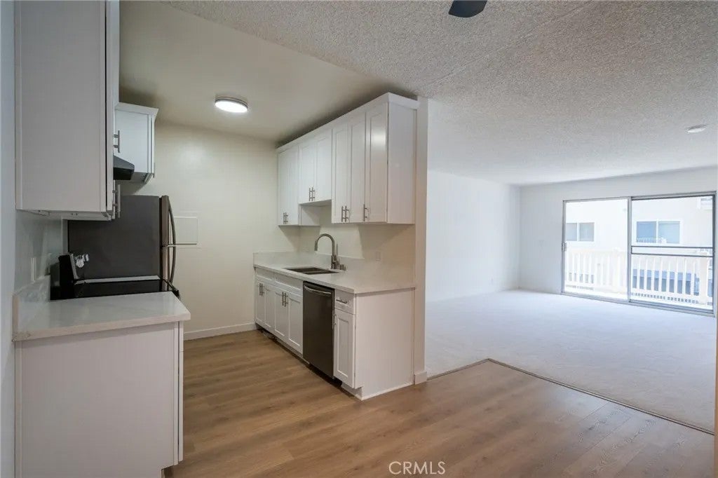 1707 Pacific Coast Highway 413