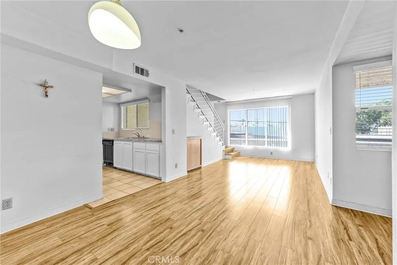 116 W Maple 33