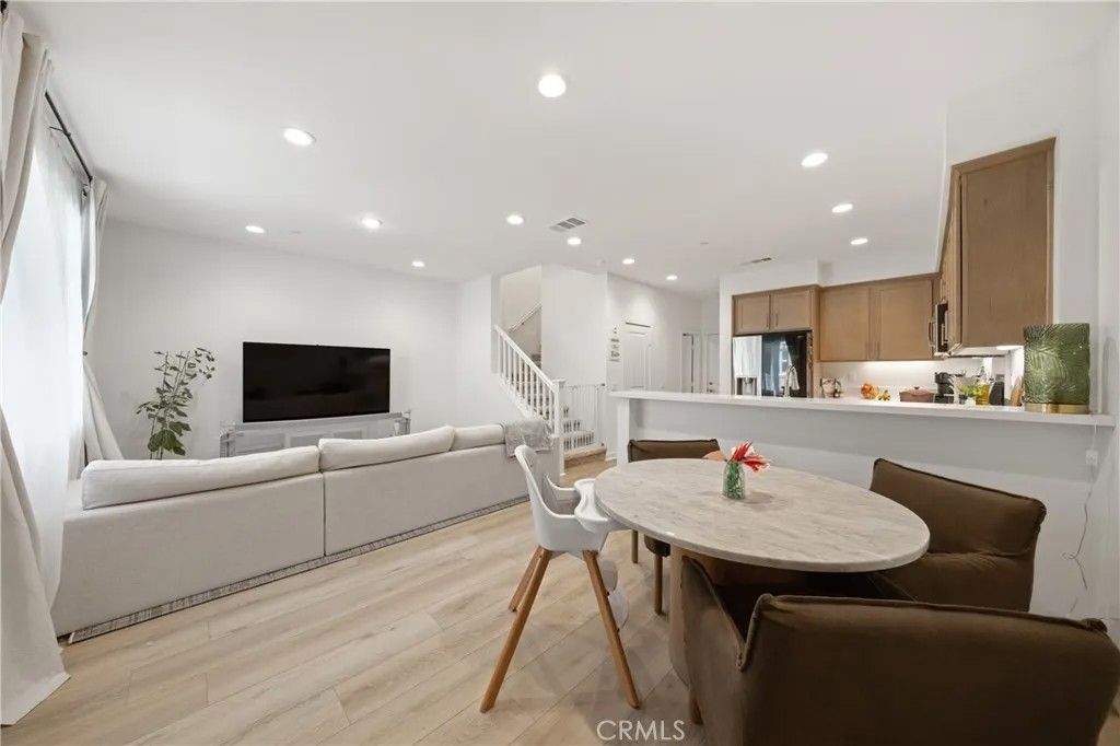 Photo of 39422 Corvina Ln, Temecula, CA 92591 (MLS # SW26095580)
