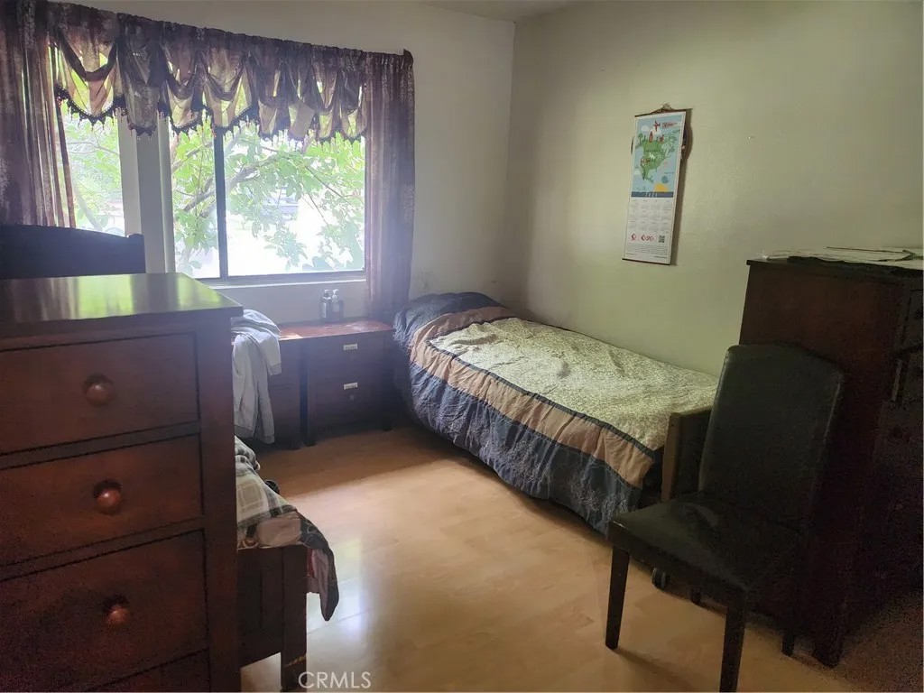 18725 Schoenborn Street