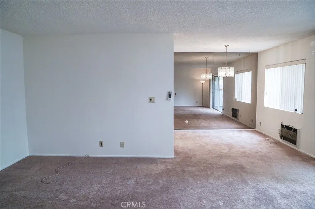 1045 S Bedford 3