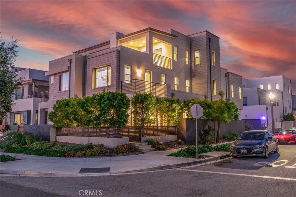 Photo of 209 Paramount, Irvine, CA 92618 (MLS # OC25272074)