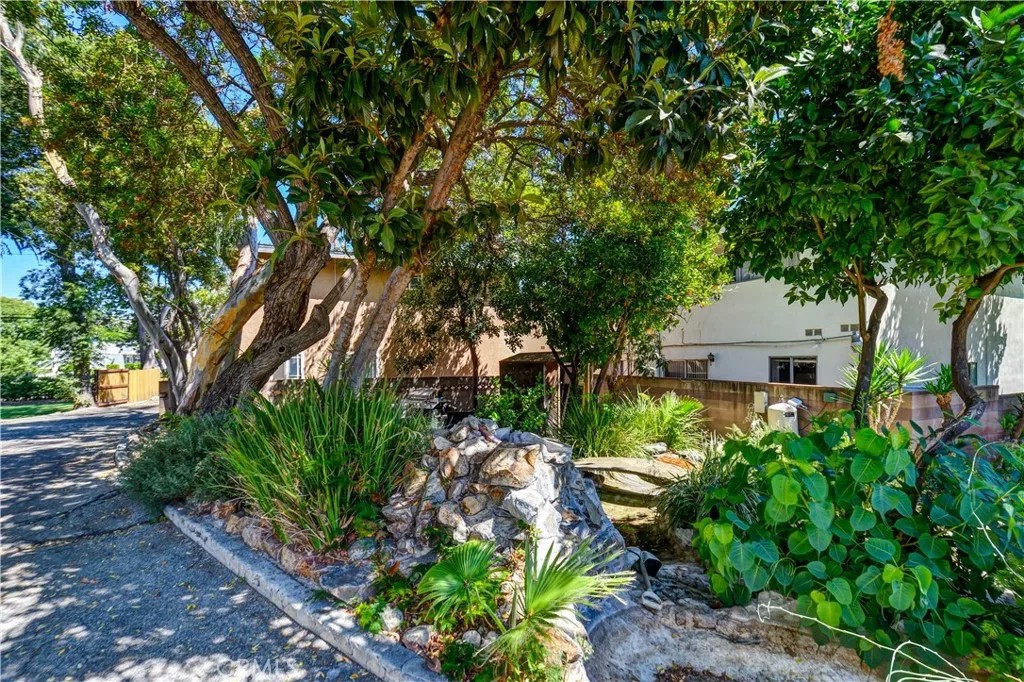 13702 Mar Vista Street