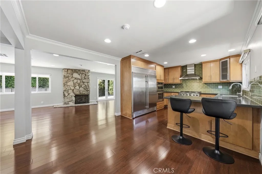 18 W Rodell Place