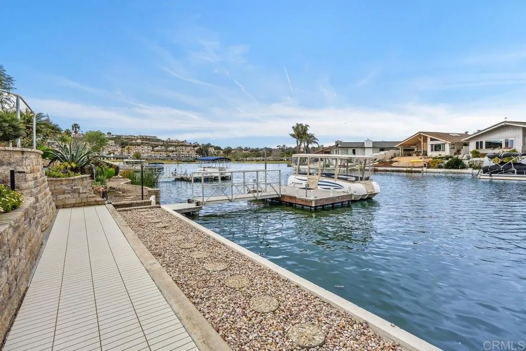 1404 La Plaza Drive