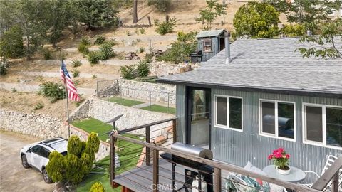 Photo of 17601 Lone Pine, Lake Hughes, CA 93532 (MLS # SR26116443)