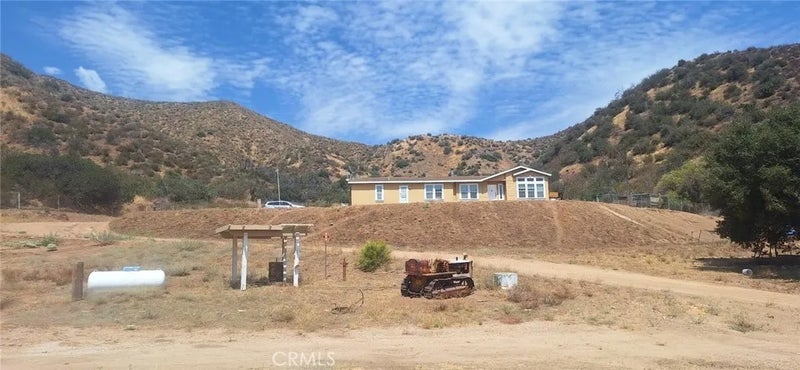 9895 Mias Canyon