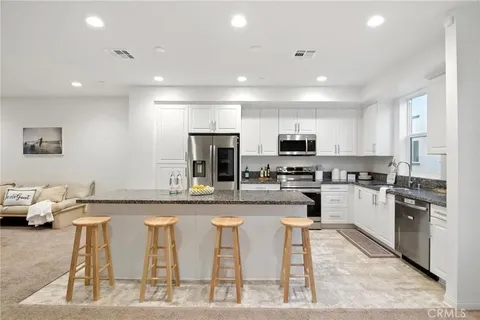 3504 Sequoia Street, Lemon Grove, CA 91945 - #: SB25173958