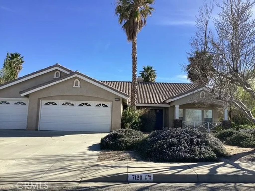 Photo of 7120 W Avenue L-11, Lancaster, CA 93536 (MLS # SR26062502)