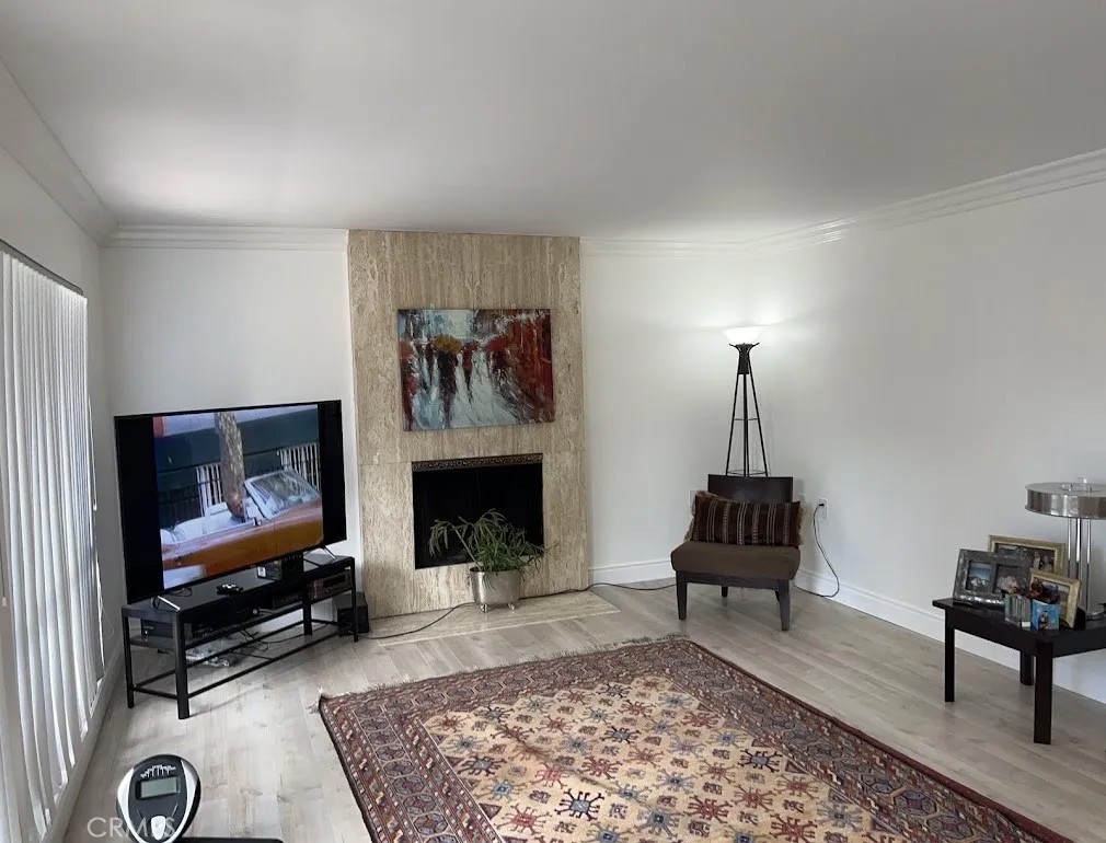 3273 San Amadeo D