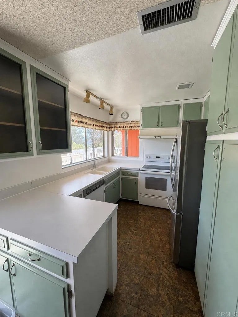 11556 Bridle Path Lane