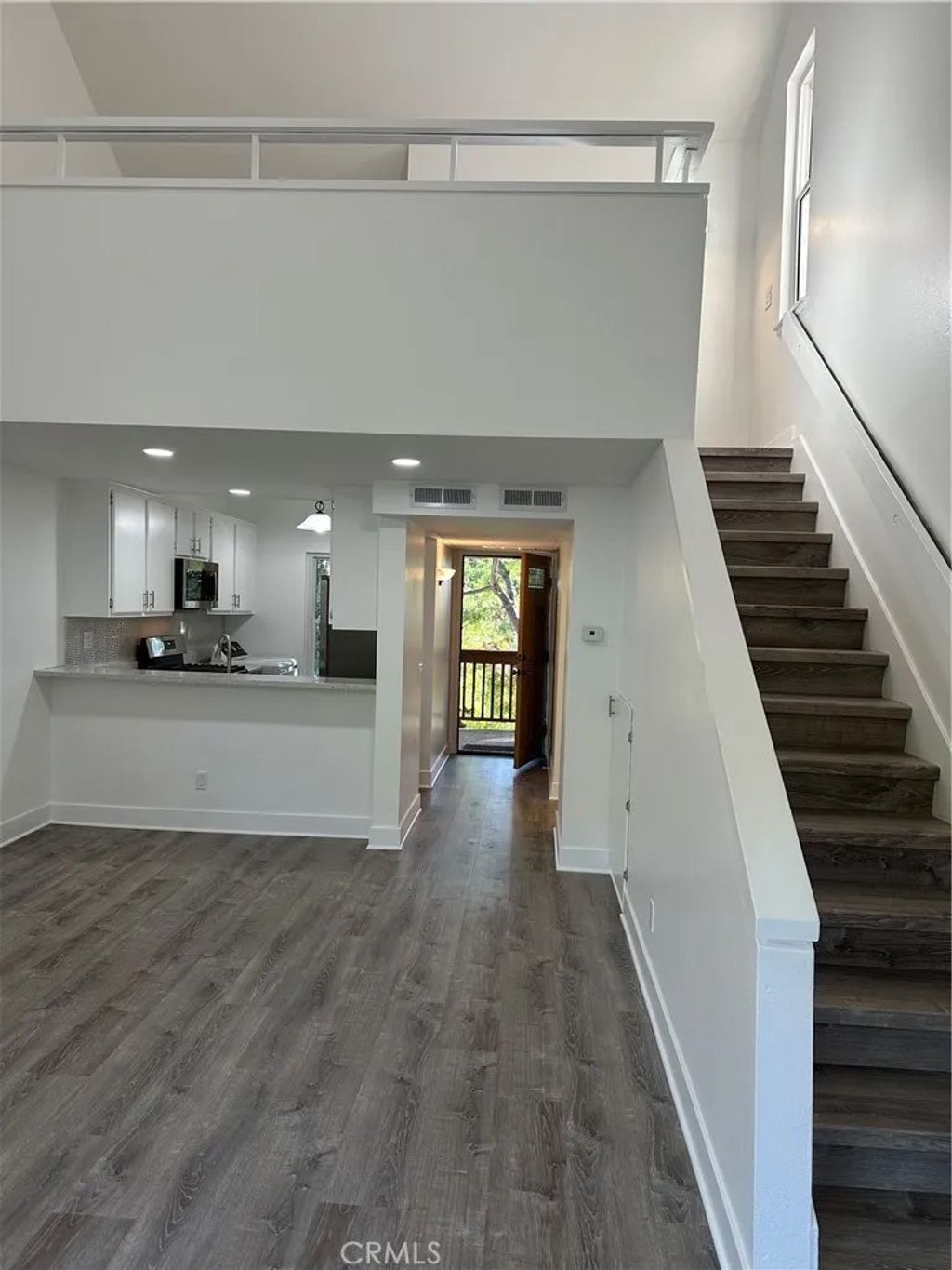 Photo of 7060 Shoup Ave #195, Canoga Park, CA 91303 (MLS # SR25281570)