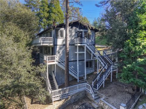 Photo of 129 Zermat Unit 1 & 2 Dr, Crestline, CA 92325 (MLS # IG26008764)