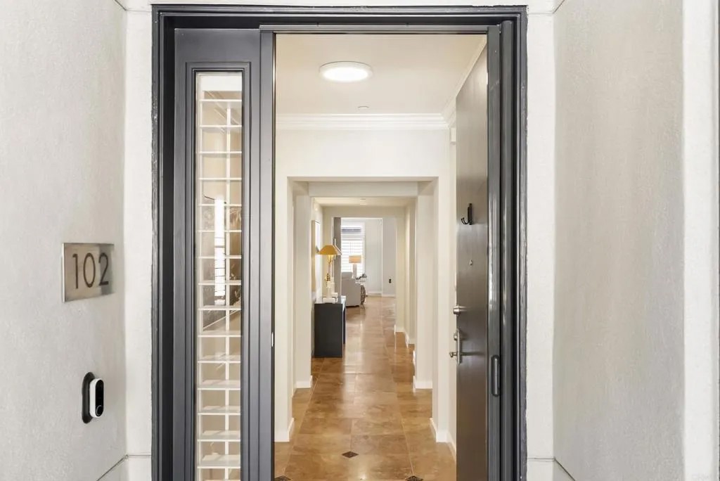 5470 La Jolla Boulevard H102