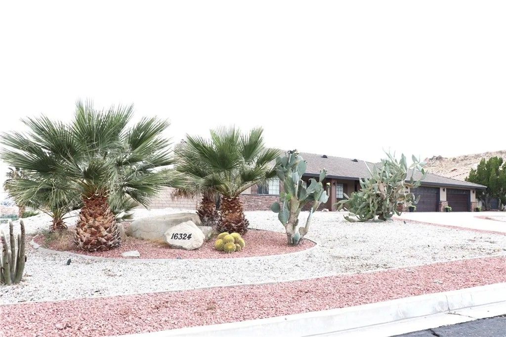 Photo of 16324 Crown Valley, Apple Valley, CA 92307 (MLS # OC26079613)
