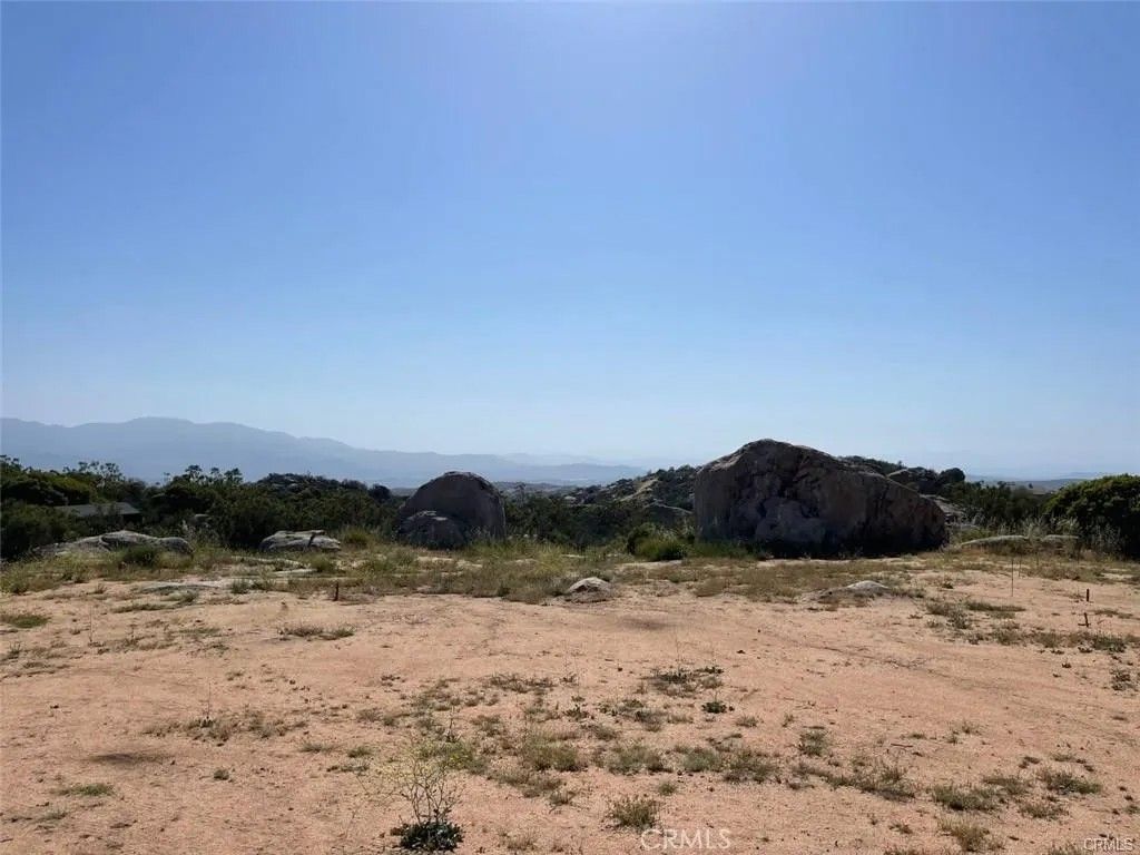 Photo of 41173 Rocky Valley, Aguanga, CA 92536 (MLS # SW25003891)