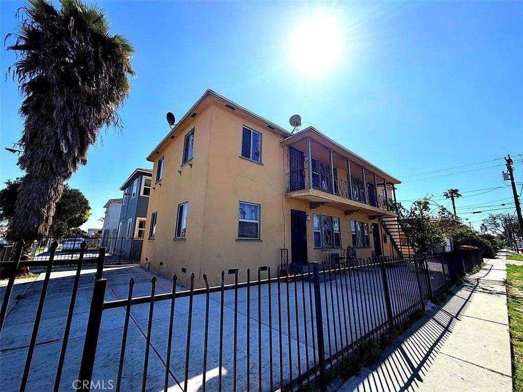 Photo of 10000 State St, Lynwood, CA 90262 (MLS # DW26058392)