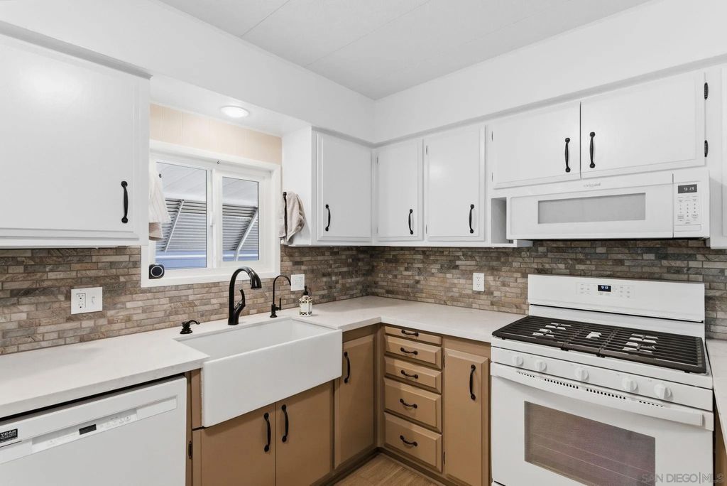 Photo of 521 Orange Ave #34, Chula Vista, CA 91911 (MLS # 260005581)