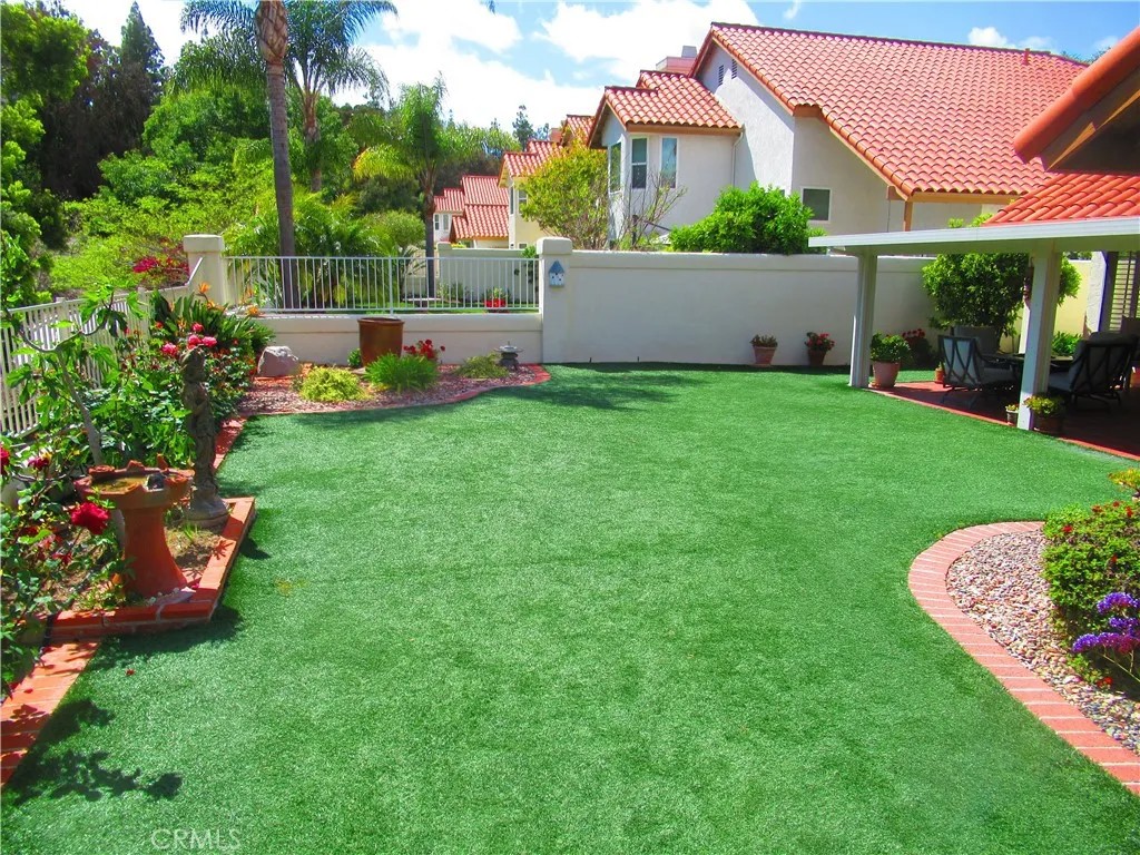 12047 Avenida Consentido