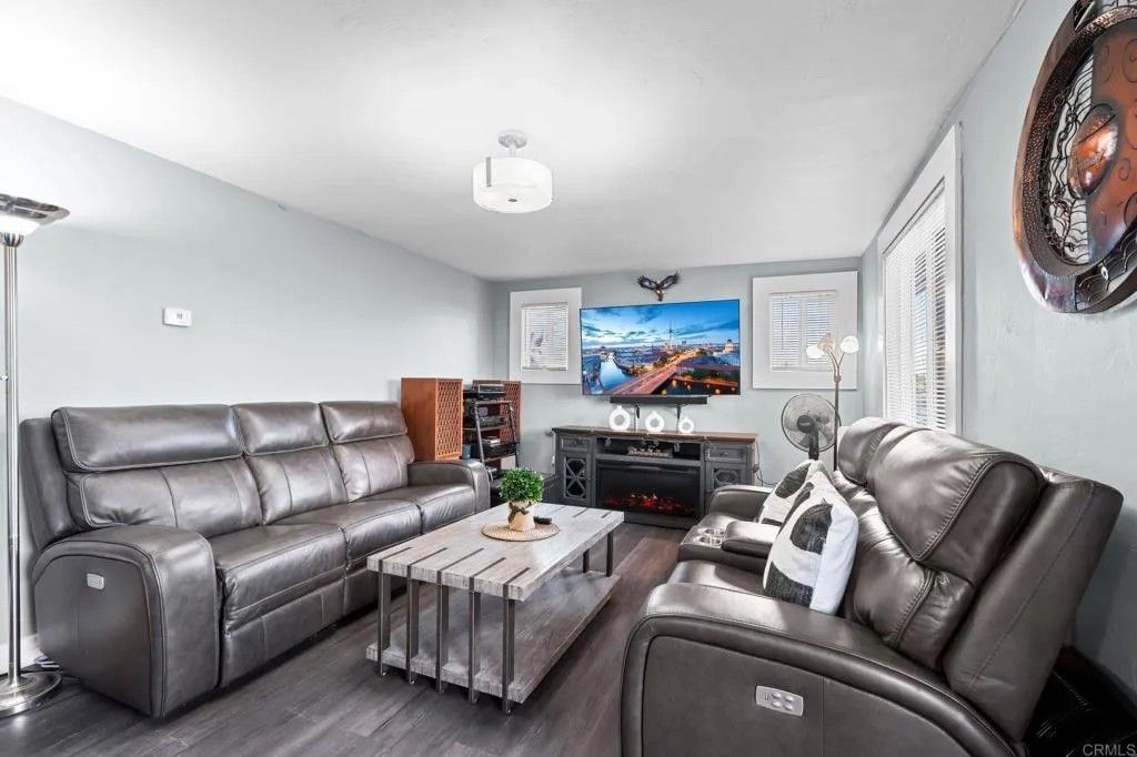 Photo of 610 S 47th St, San Diego, CA 92113 (MLS # NDP2600285)