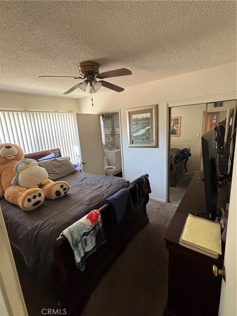 2403 W 116th
