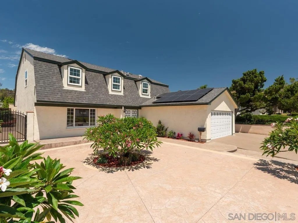 Photo of 14302 Sandown Ct, Poway, CA 92064 (MLS # 260014747)