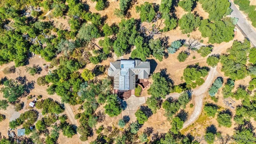 1308 Lakedale Rd