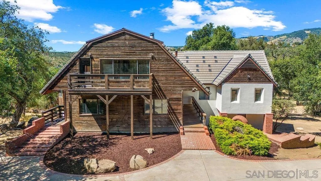 1308 Lakedale Rd