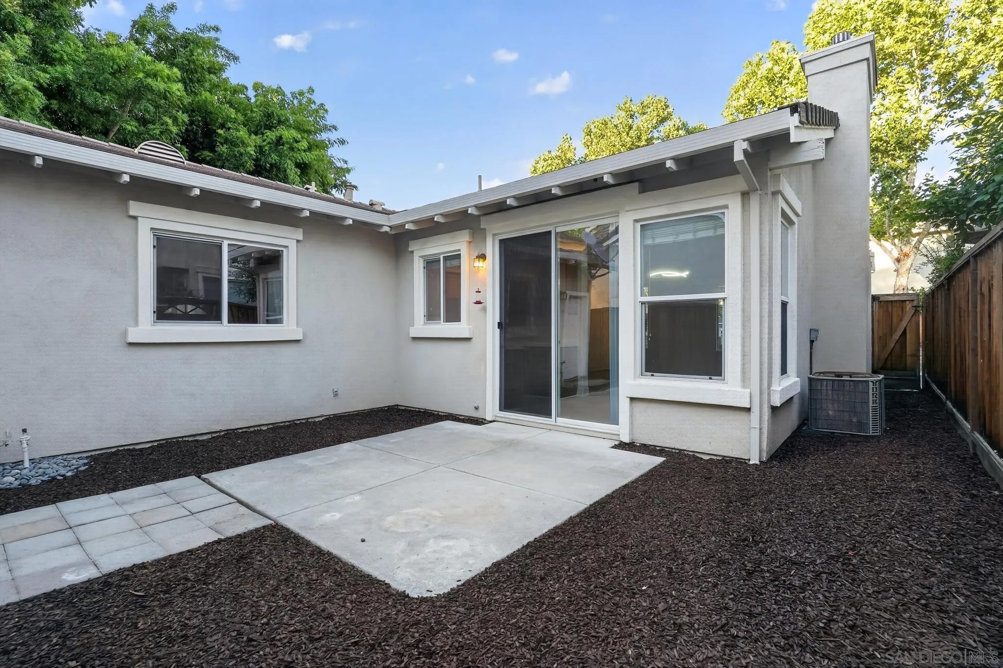 5887 Fruitwood