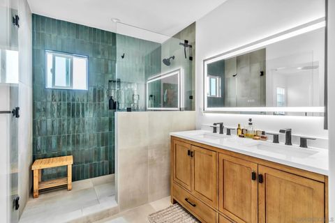 Tiny photo for 2146 Franklin Ave, San Diego, CA 92113 (MLS # 250042187)