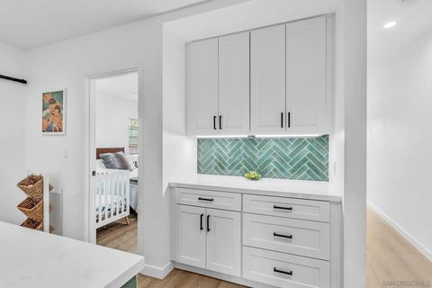 Tiny photo for 2146 Franklin Ave, San Diego, CA 92113 (MLS # 250042187)