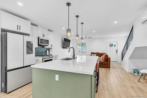Tiny photo for 2146 Franklin Ave, San Diego, CA 92113 (MLS # 250042187)