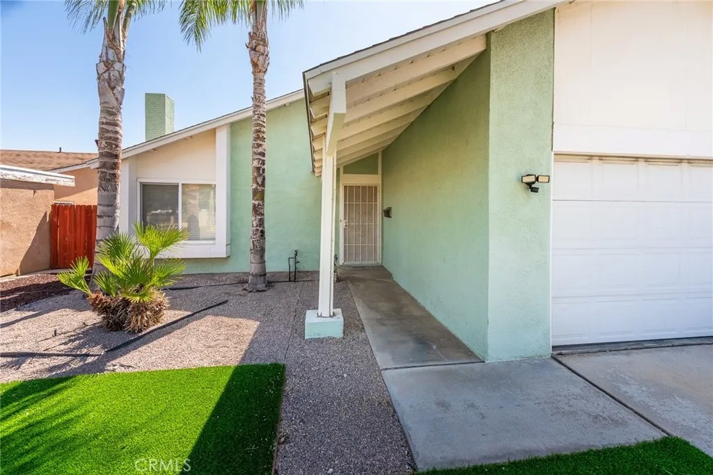 6732 San Joaquin