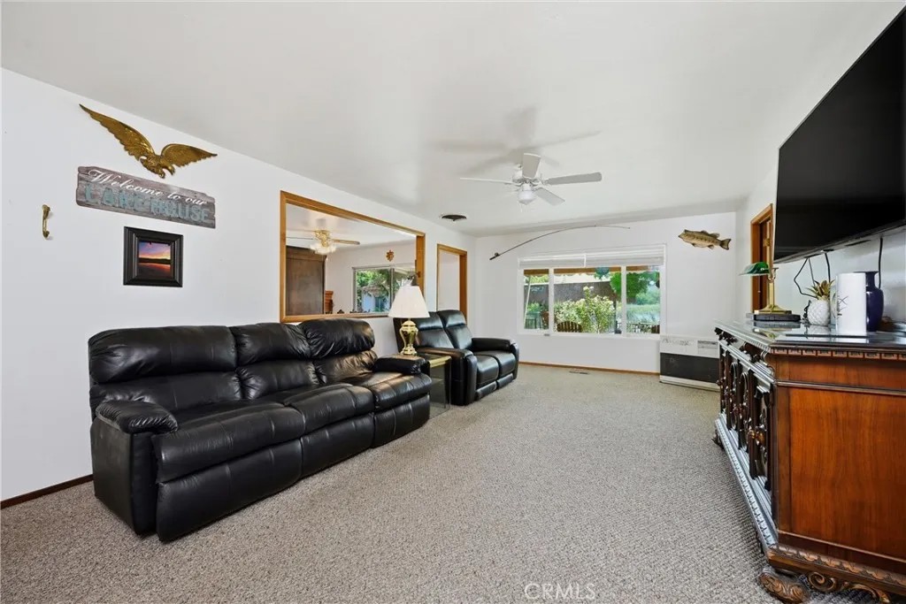 7478 Lakeland Drive
