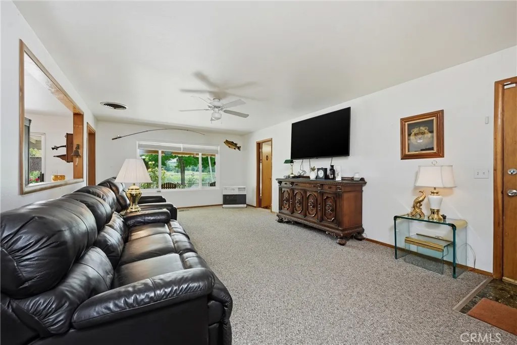 7478 Lakeland Drive