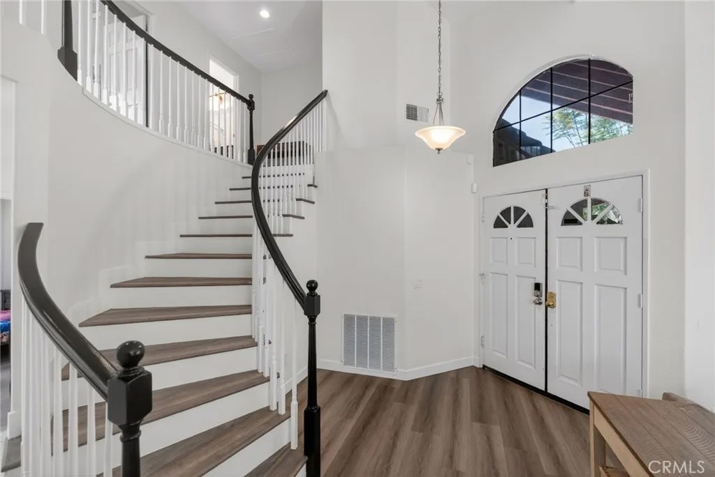 27406 Echo Canyon Court