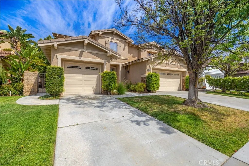 Photo of 26919 Lemon Grass Way, Murrieta, CA 92562 (MLS # SW26090885)