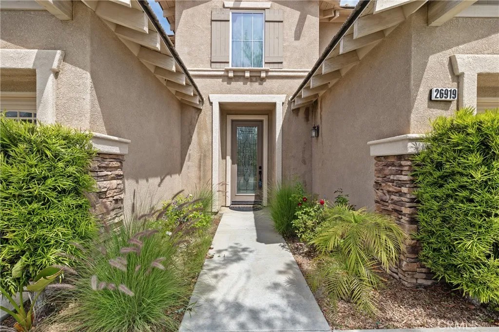 26919 Lemon Grass Way