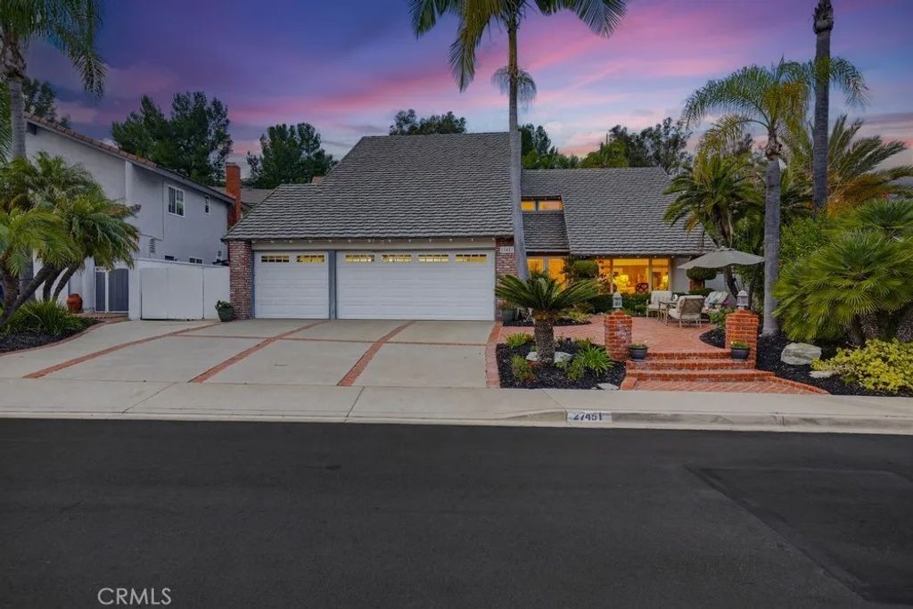 Photo of 27451 Almendra, Mission Viejo, CA 92691 (MLS # OC26025917)