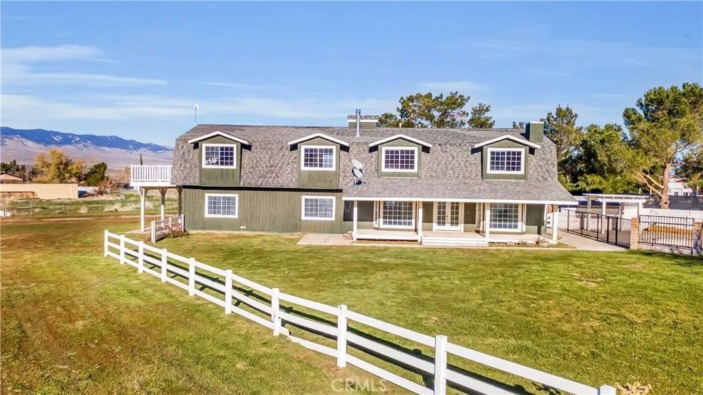 Photo of 28945 W Avenue C6, Lancaster, CA 93536 (MLS # SR26009154)