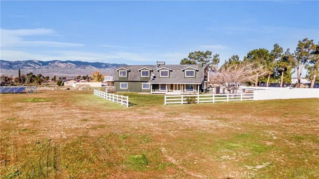 Photo of 28945 W Avenue C6, Lancaster, CA 93536 (MLS # SR26009154)