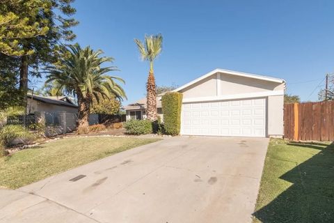 Tiny photo for 460 E 2nd St, Rialto, CA 92376 (MLS # SW25274701)