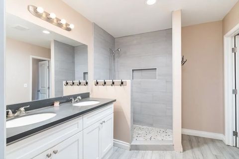 Tiny photo for 460 E 2nd St, Rialto, CA 92376 (MLS # SW25274701)